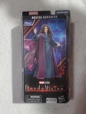 Agatha Harkness Marvel Studios Figure - Purple & Teal